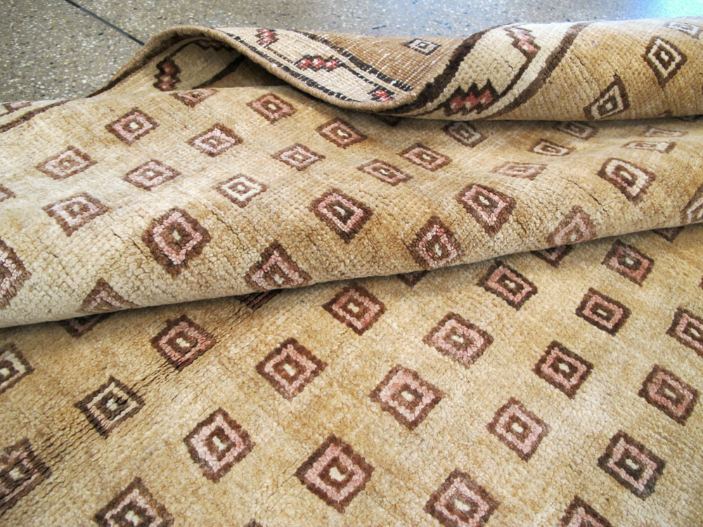 Vintage Turkish Anatolian Wide Gallery Runner, No.21938 - Gsblank