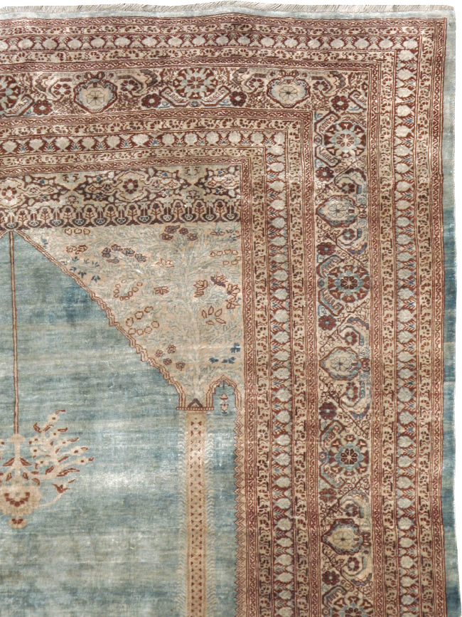 Antique Persian Silk Tabriz Rug, No.21957 - Gsblank