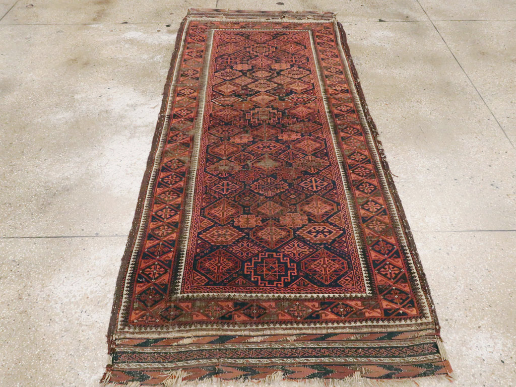 Antique Persian Baluch Rug, No.21961 - Gsblank