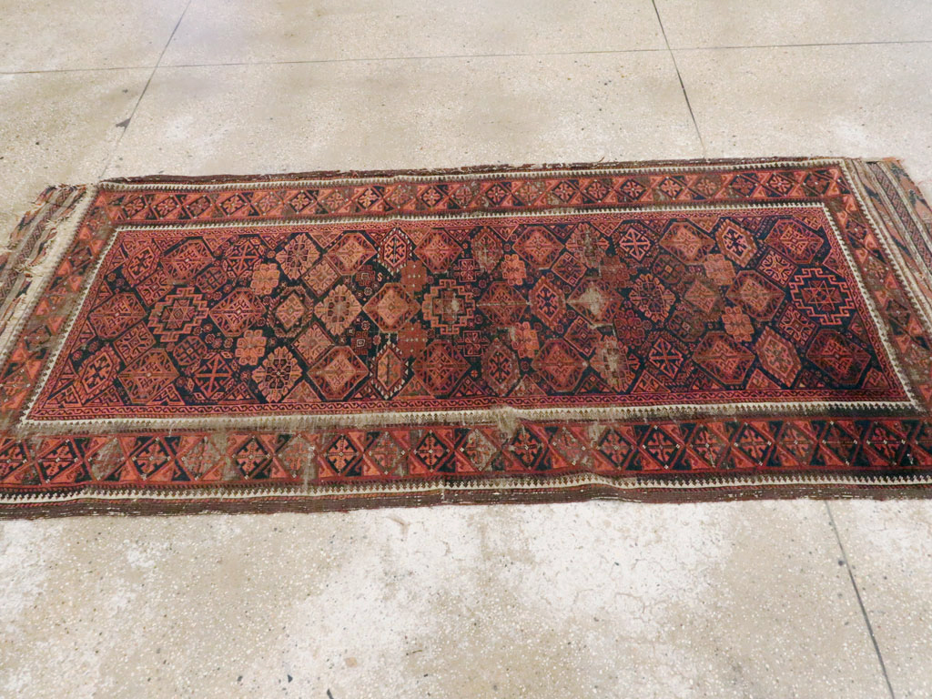 Antique Persian Baluch Rug, No.21961 - Gsblank
