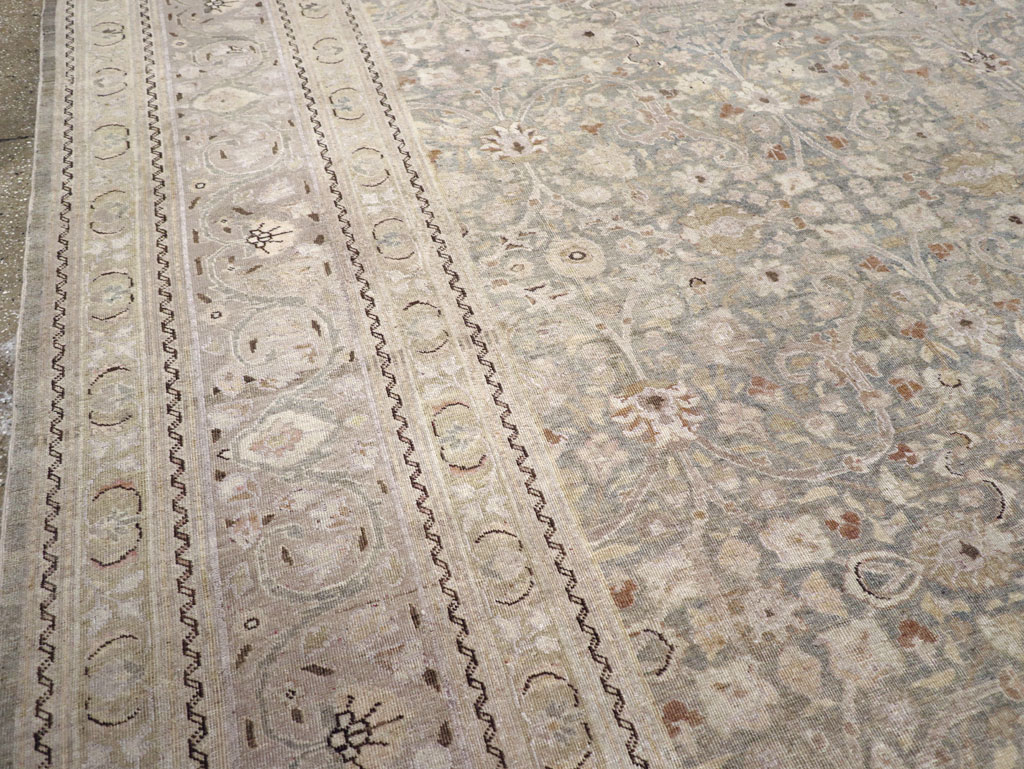 Antique Persian Tabriz Large Carpet, No.22017 - Gsblank