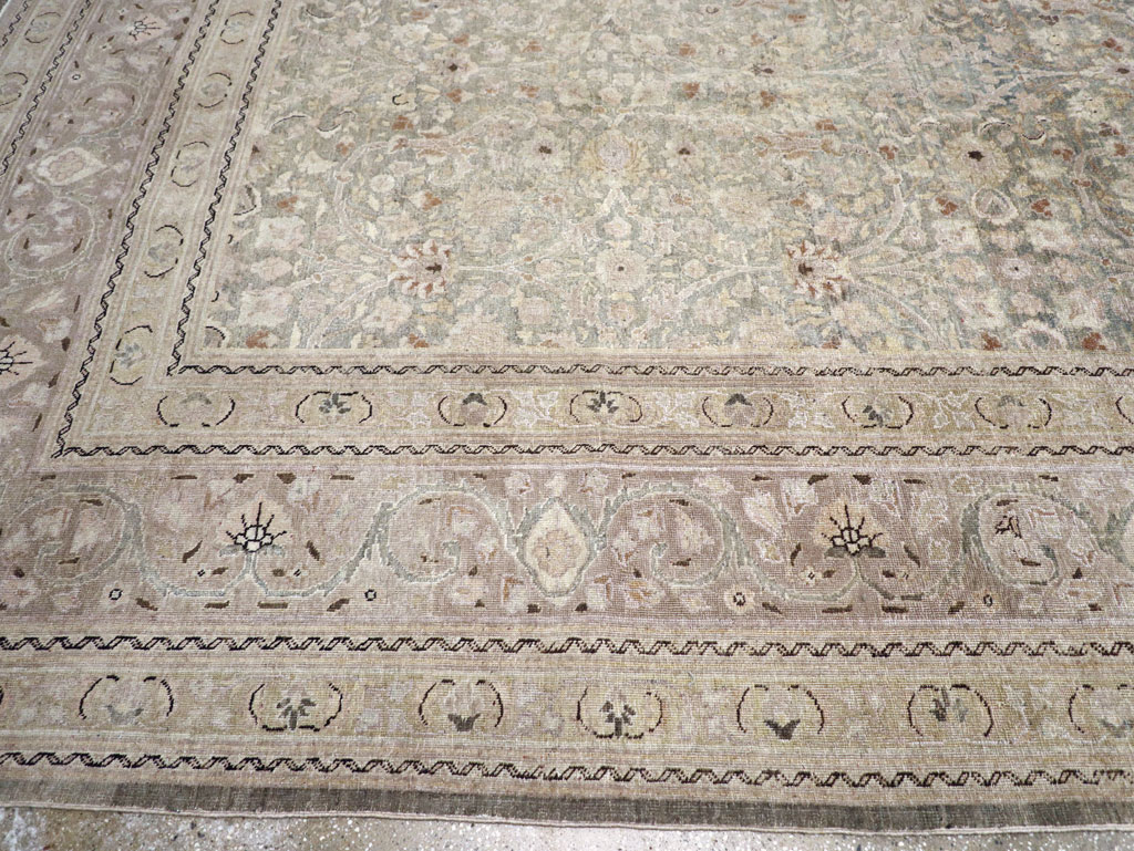 Antique Persian Tabriz Large Carpet, No.22017 - Gsblank