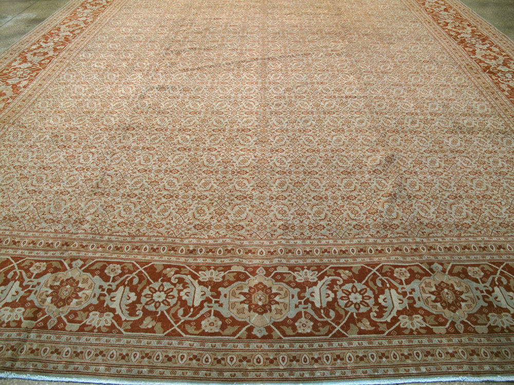 Antique Persian Tabriz Carpet, No.22052 - Gsblank