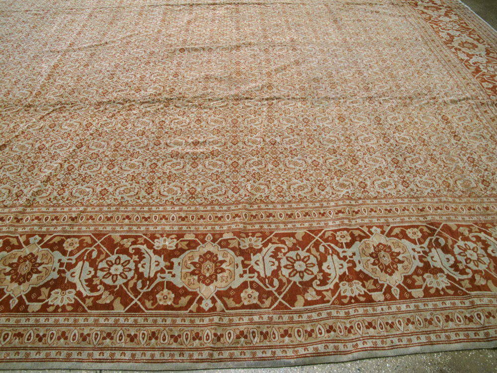 Antique Persian Tabriz Carpet, No.22052 - Gsblank