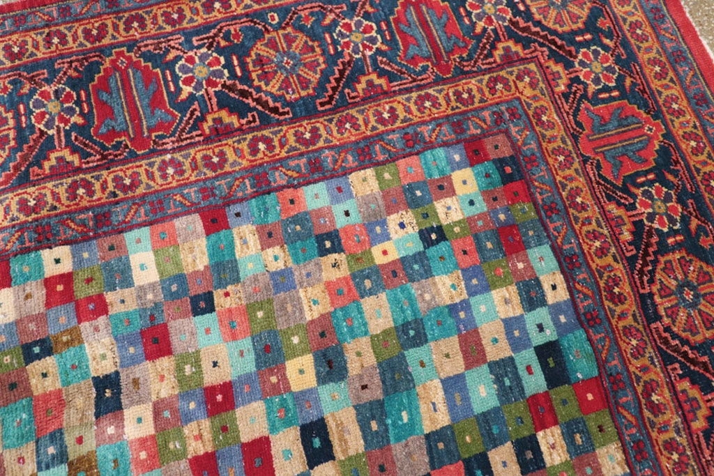 Vintage Persian Veece Carpet, No.22057 - Gsblank
