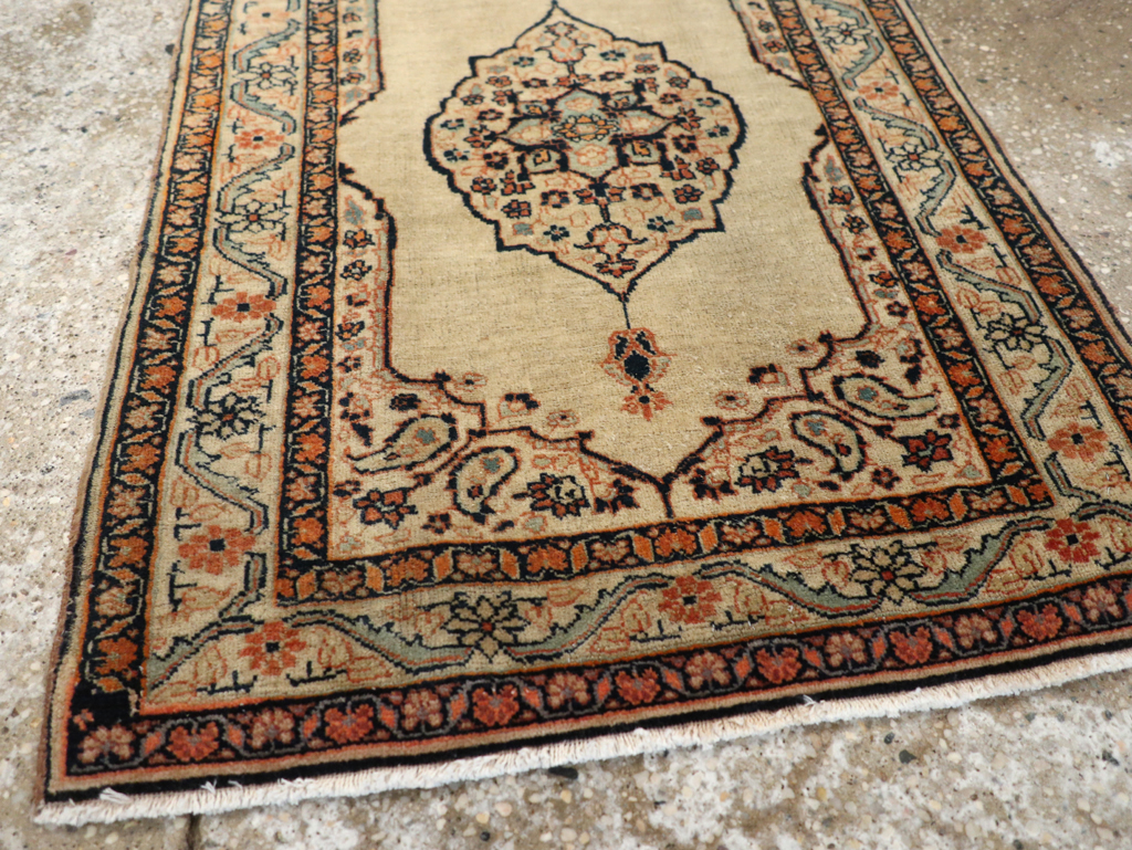 Antique Persian Tabriz Hagi Jalili Rug, No.22081 - Gsblank