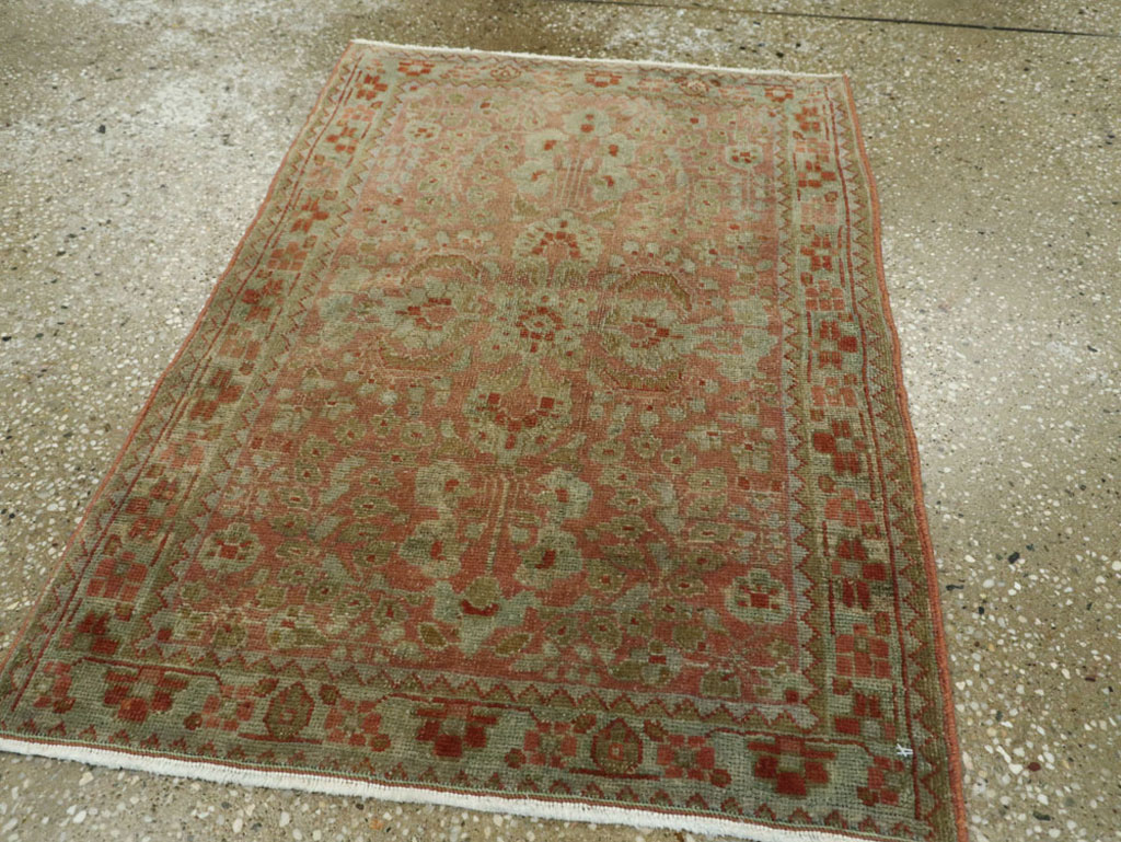 Antique Persian Sarouk Rug, No.22134 - Gsblank