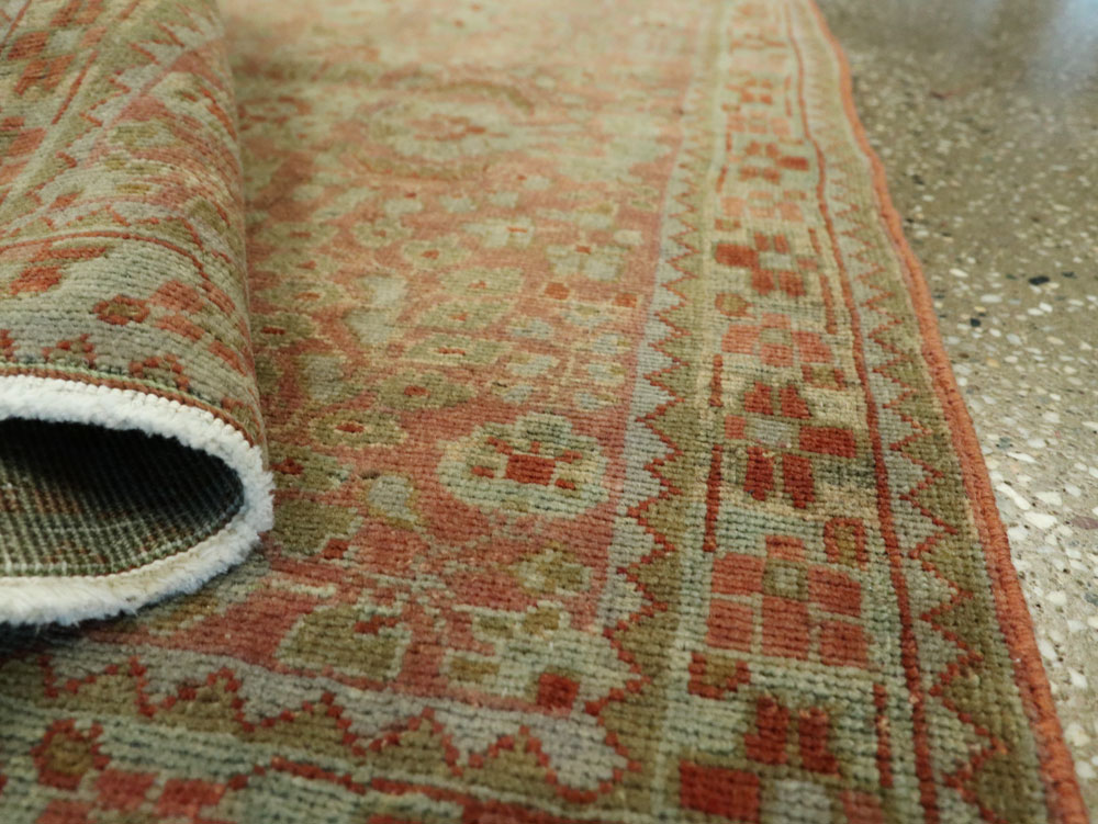 Antique Persian Sarouk Rug, No.22134 - Gsblank