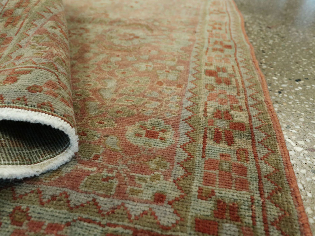 Antique Persian Sarouk Rug, No.22134 - Gsblank