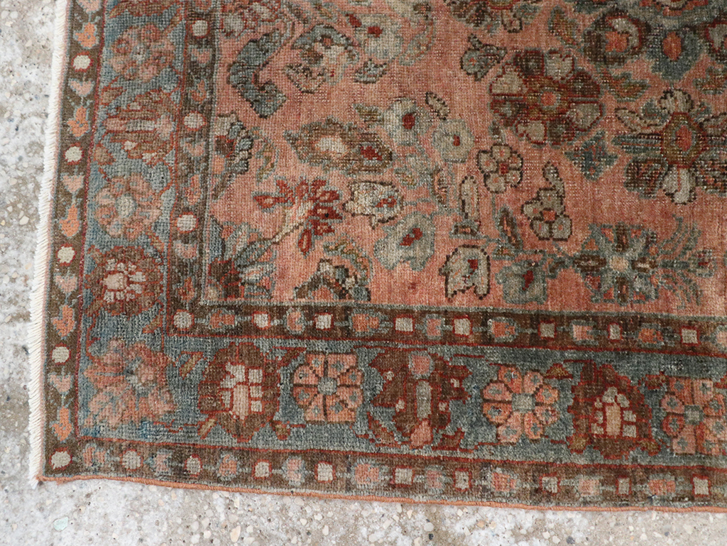 Antique Persian Sarouk Throw Rug, No.22136 - Gsblank