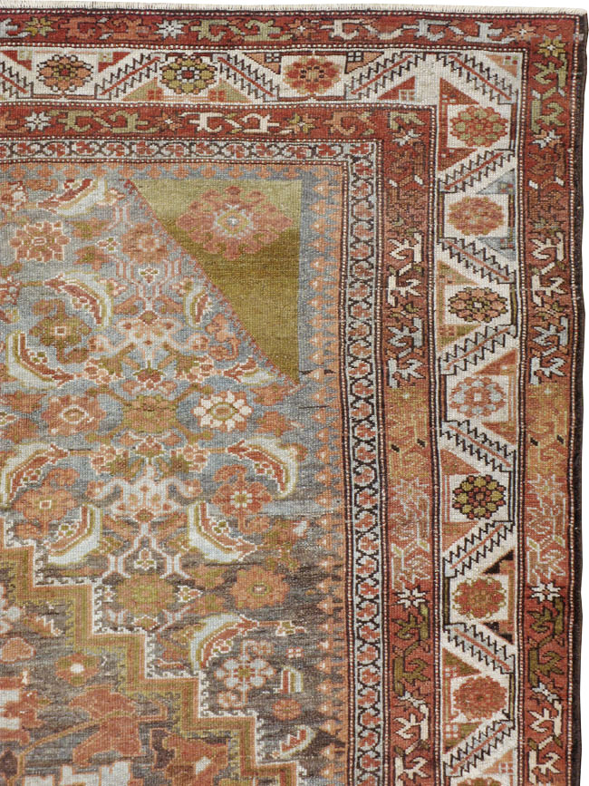 Antique Persian Bakhtiari Carpet, No.22138 - Gsblank