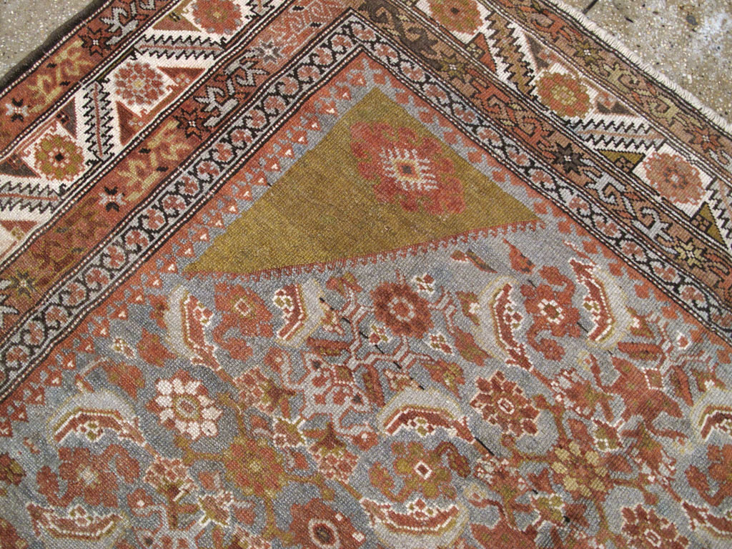 Antique Persian Bakhtiari Carpet, No.22138 - Gsblank