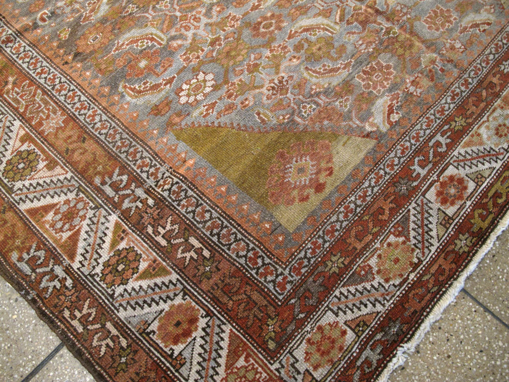 Antique Persian Bakhtiari Carpet, No.22138 - Gsblank