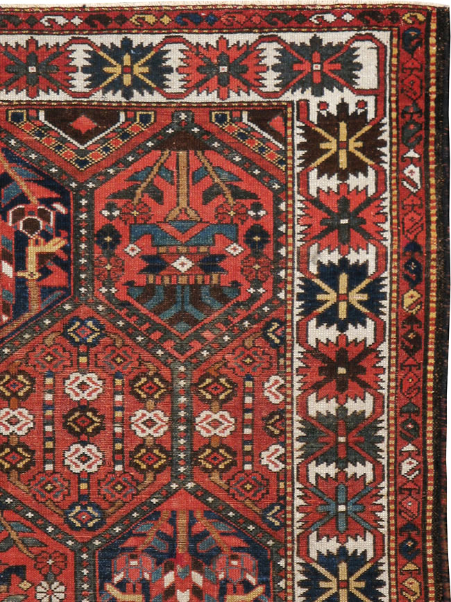 Vintage Persian Bakhtiari Rug, No.22139 - Gsblank