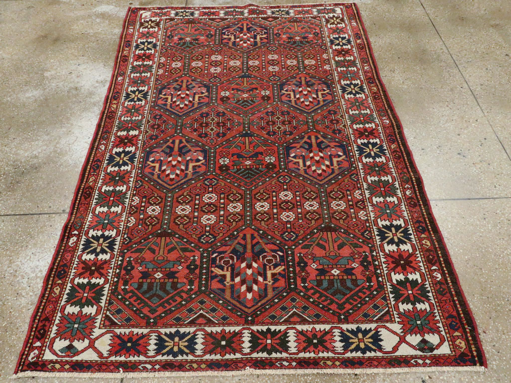 Vintage Persian Bakhtiari Rug, No.22139 - Gsblank