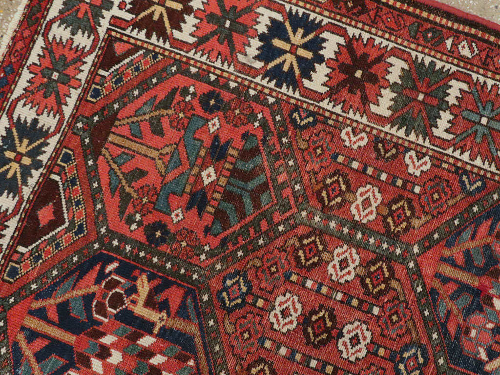 Vintage Persian Bakhtiari Rug, No.22139 - Gsblank