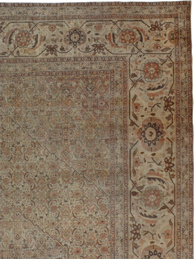 Antique Persian Tabriz Carpet, No.22148 - Gsblank