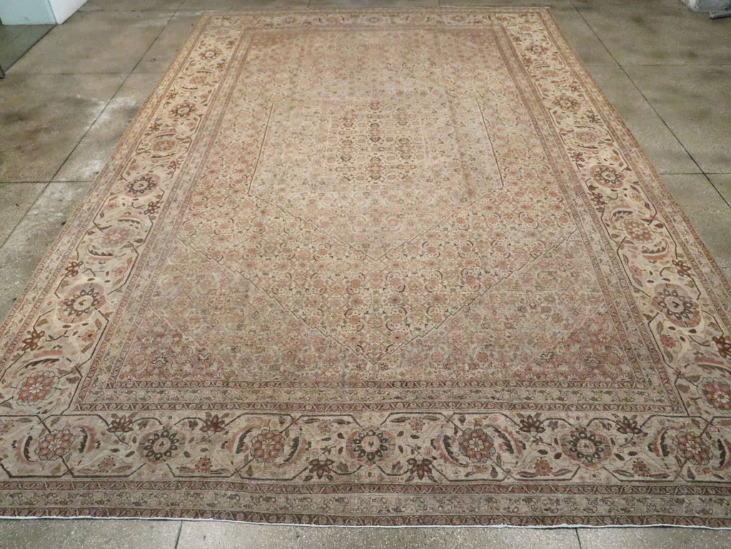 Antique Persian Tabriz Carpet, No.22148 - Gsblank