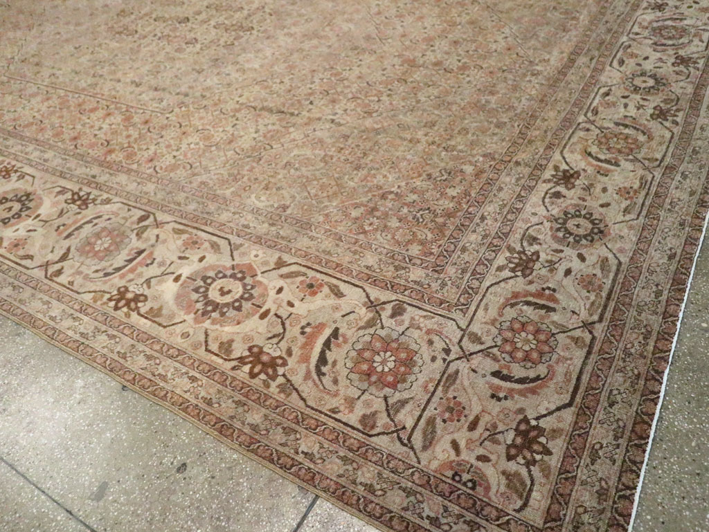 Antique Persian Tabriz Carpet, No.22148 - Gsblank