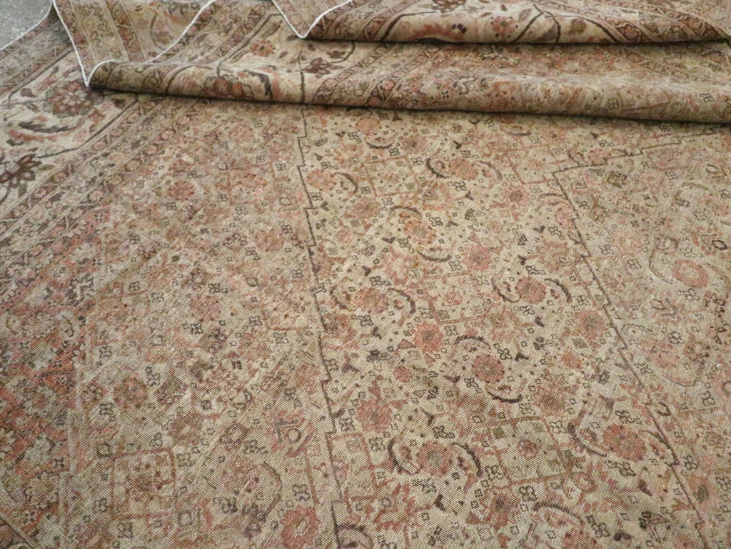 Antique Persian Tabriz Carpet, No.22148 - Gsblank