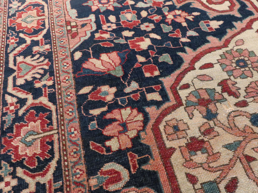 Antique Persian Sarouk Fereghan Rug, No.22163 - Gsblank