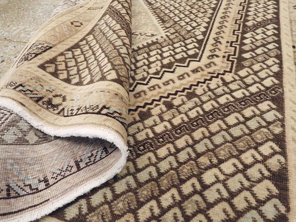 Vintage Persian Afshar Rug, No.22189 - Gsblank