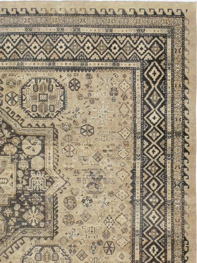Vintage Persian Tabriz Carpet, No.22264 - Gsblank
