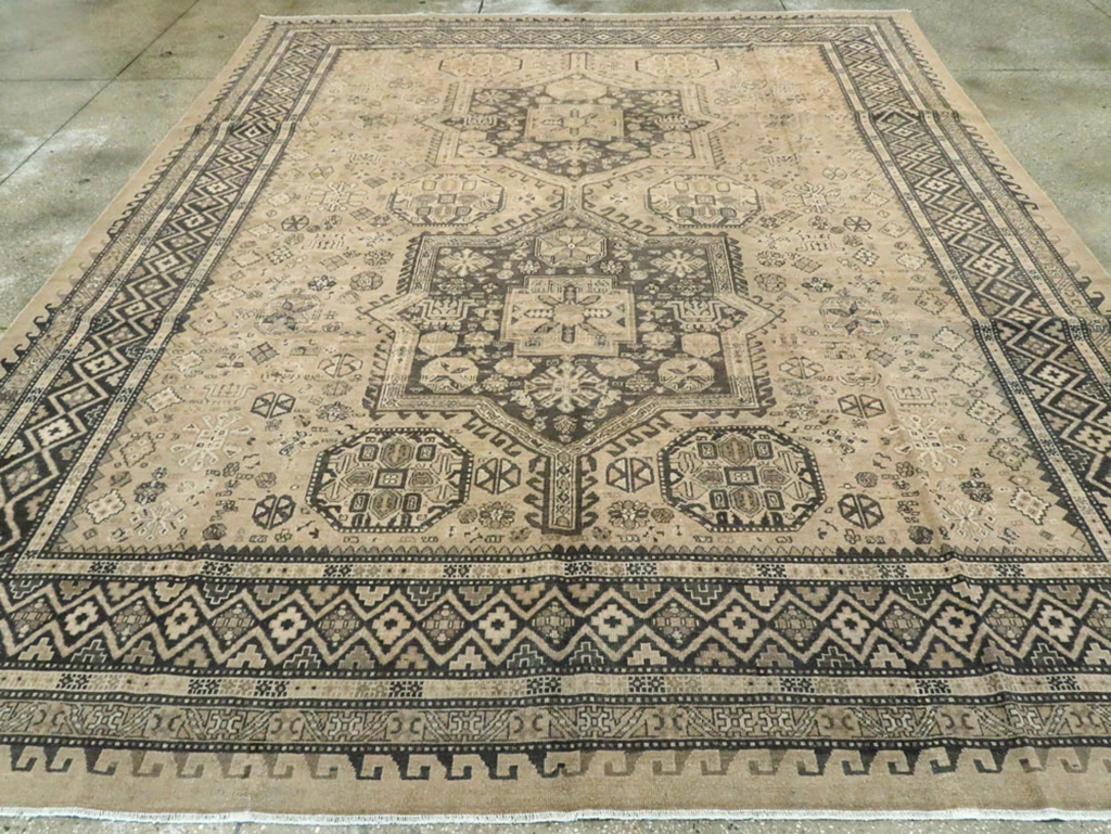 Vintage Persian Tabriz Carpet, No.22264 - Gsblank