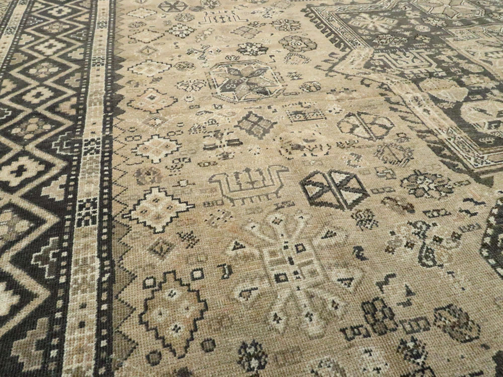 Vintage Persian Tabriz Carpet, No.22264 - Gsblank