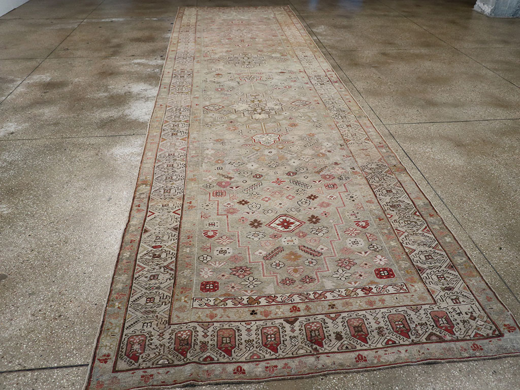 Antique Caucasian Karabagh Carpet, No.22266 - Gsblank