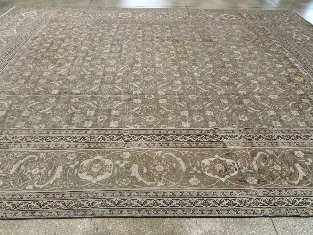Antique Persian Tabriz Carpet, No.22274 - Gsblank