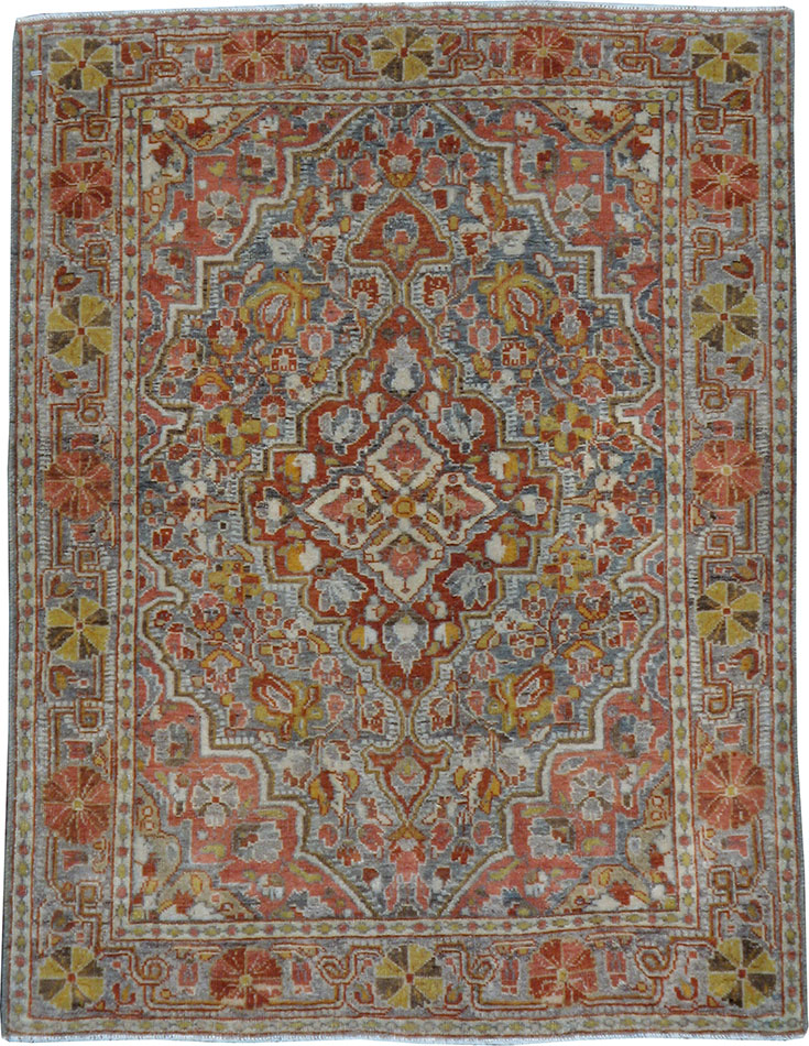 Antique Persian Sarouk Rug, No.22275 - Gsblank