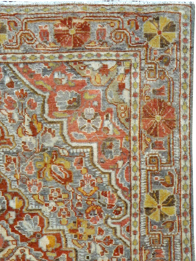 Antique Persian Sarouk Rug, No.22275 - Gsblank