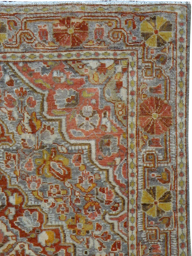 Antique Persian Sarouk Rug, No.22275 - Gsblank