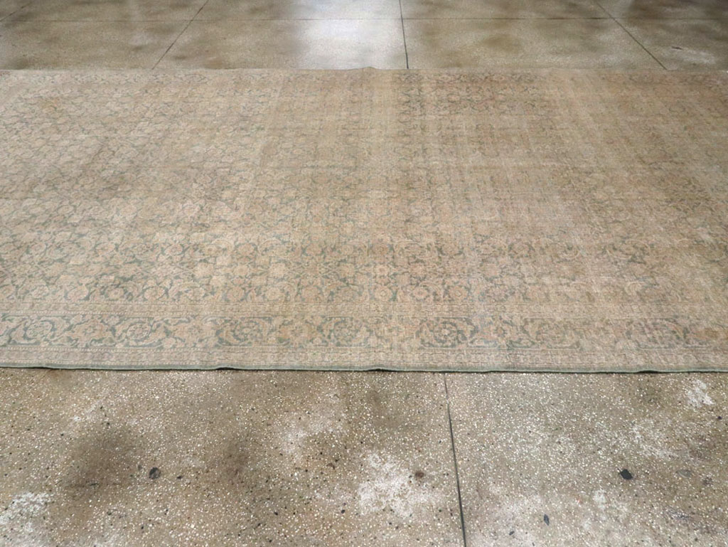 Antique Persian Tabriz Carpet, No.22281 - Gsblank