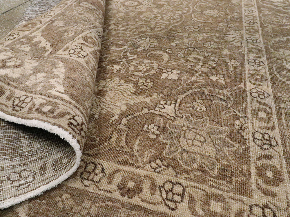 Antique Persian Tabriz Rug, No.22342 - Gsblank