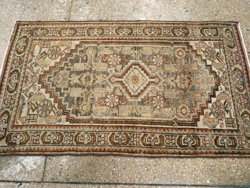 Antique Persian Malayer Throw Rug, No.22344 - Gsblank