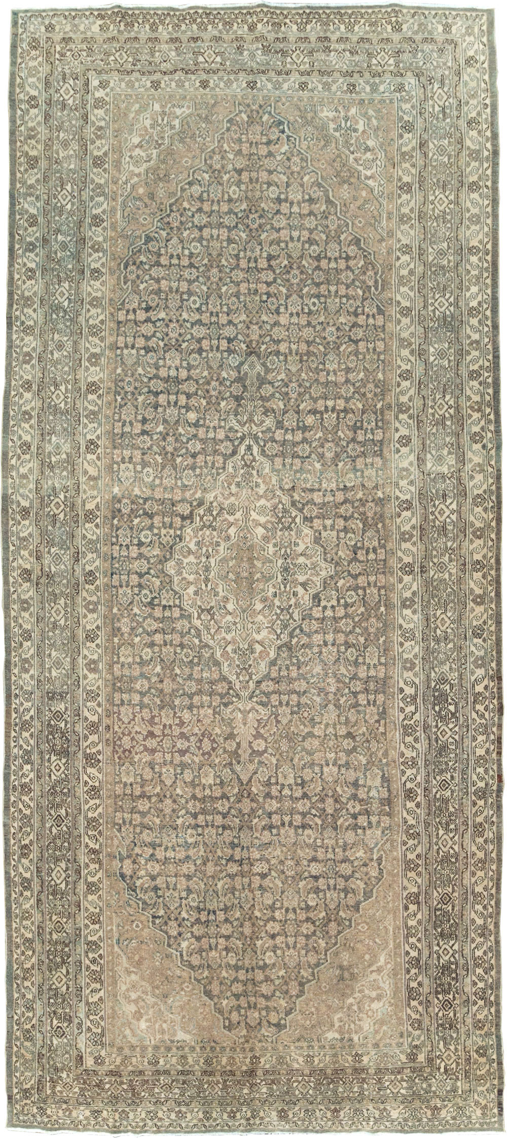 Antique Bibikabad Gallery Carpet, No.22357 - Gsblank