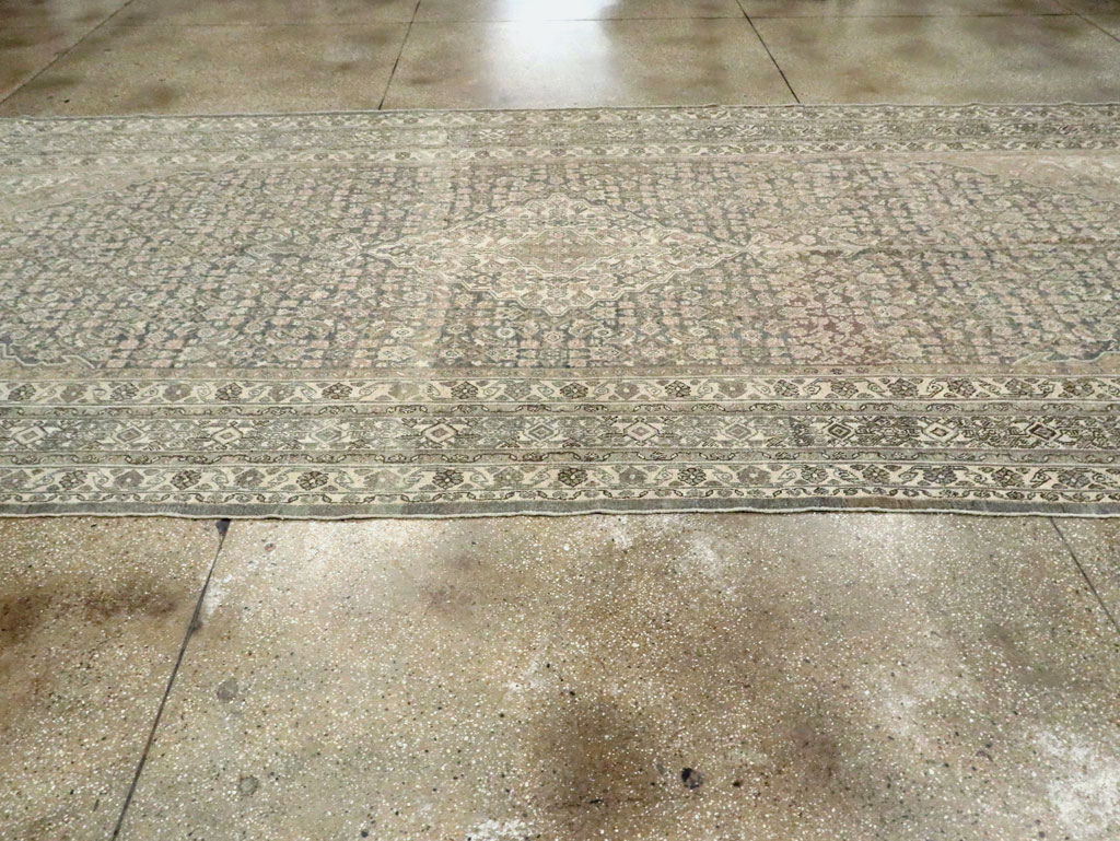 Antique Bibikabad Gallery Carpet, No.22357 - Gsblank