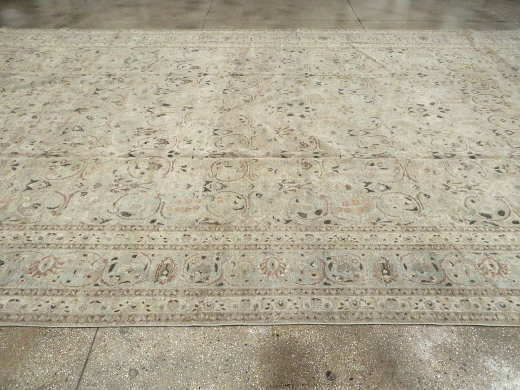 Antique Persian Tabriz Carpet, No.22375 - Gsblank