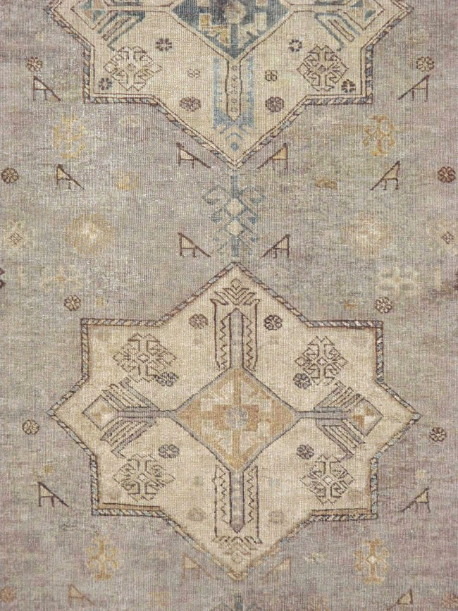 Vintage Persian Tabriz Carpet, No.22376 - Gsblank