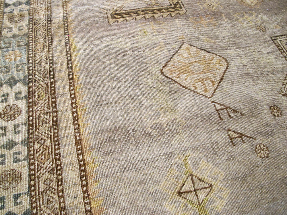 Vintage Persian Tabriz Carpet, No.22376 - Gsblank