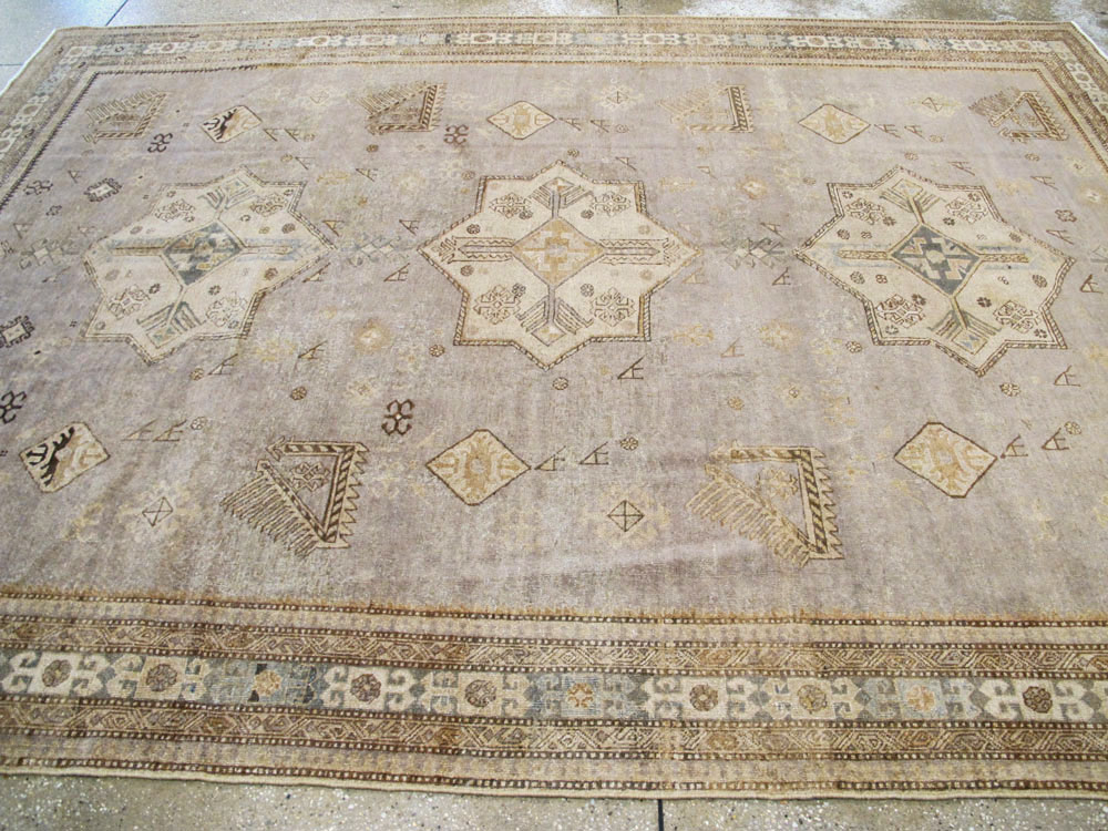 Vintage Persian Tabriz Carpet, No.22376 - Gsblank