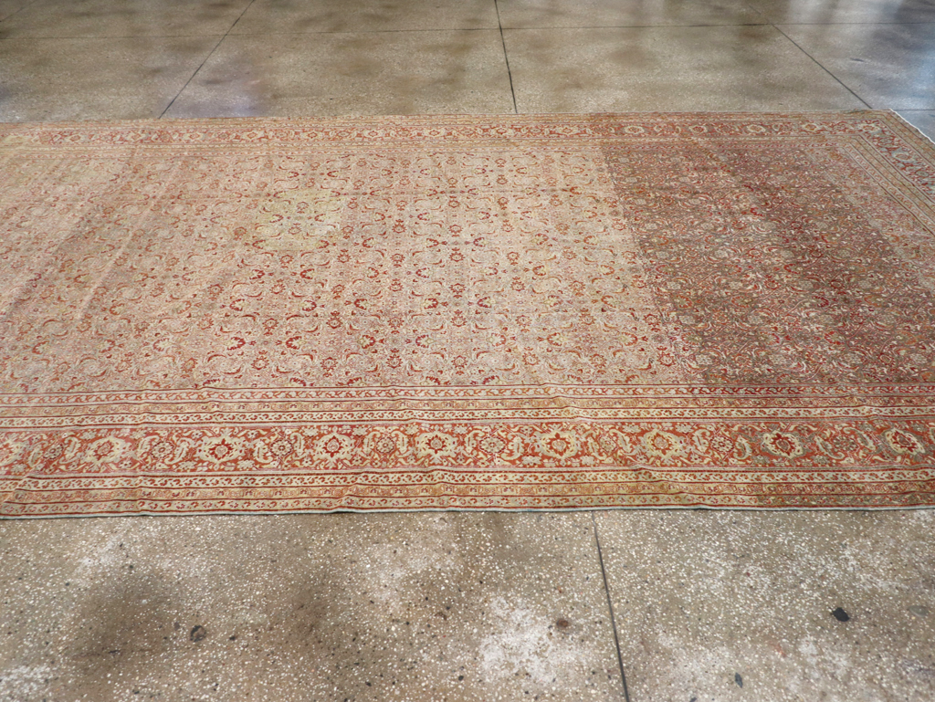 Antique Persian Tabriz Carpet, No.22377 - Gsblank