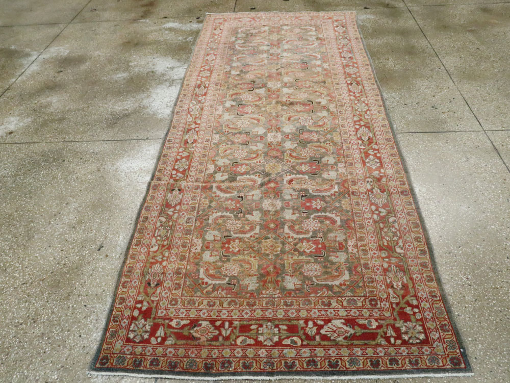 Antique Persian Mahal Rug, No.22392 - Gsblank