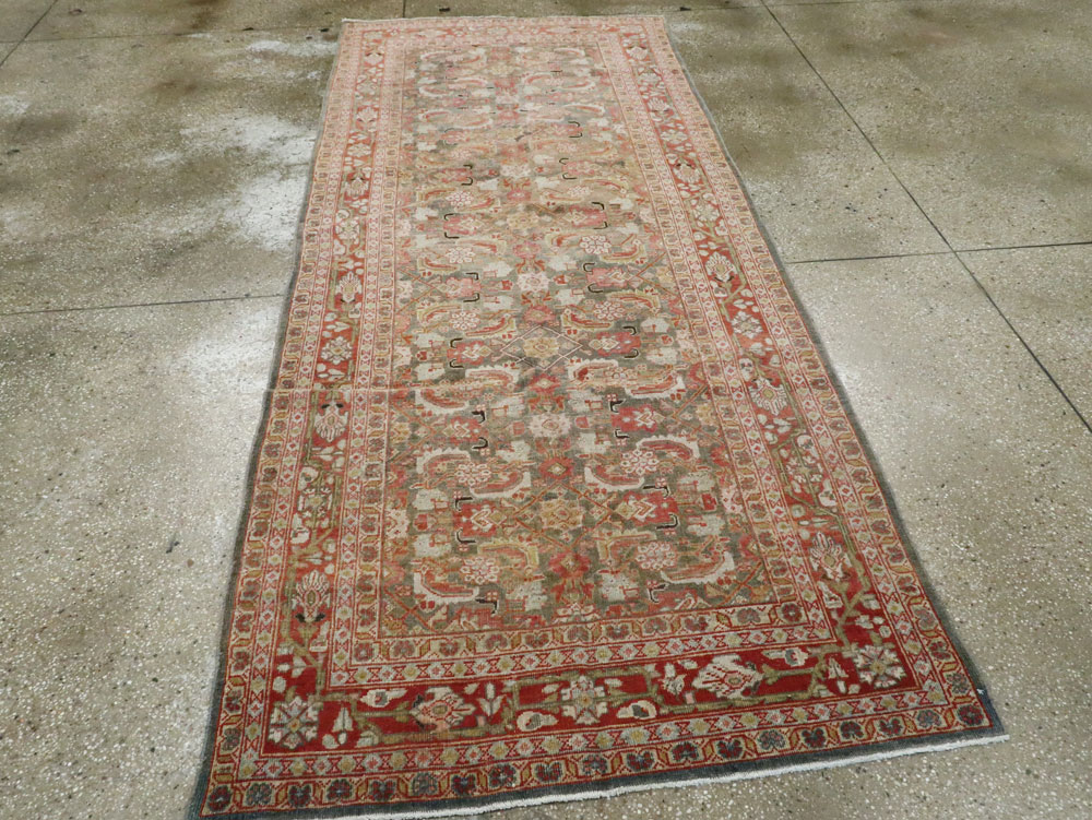 Antique Persian Mahal Rug, No.22392 - Gsblank