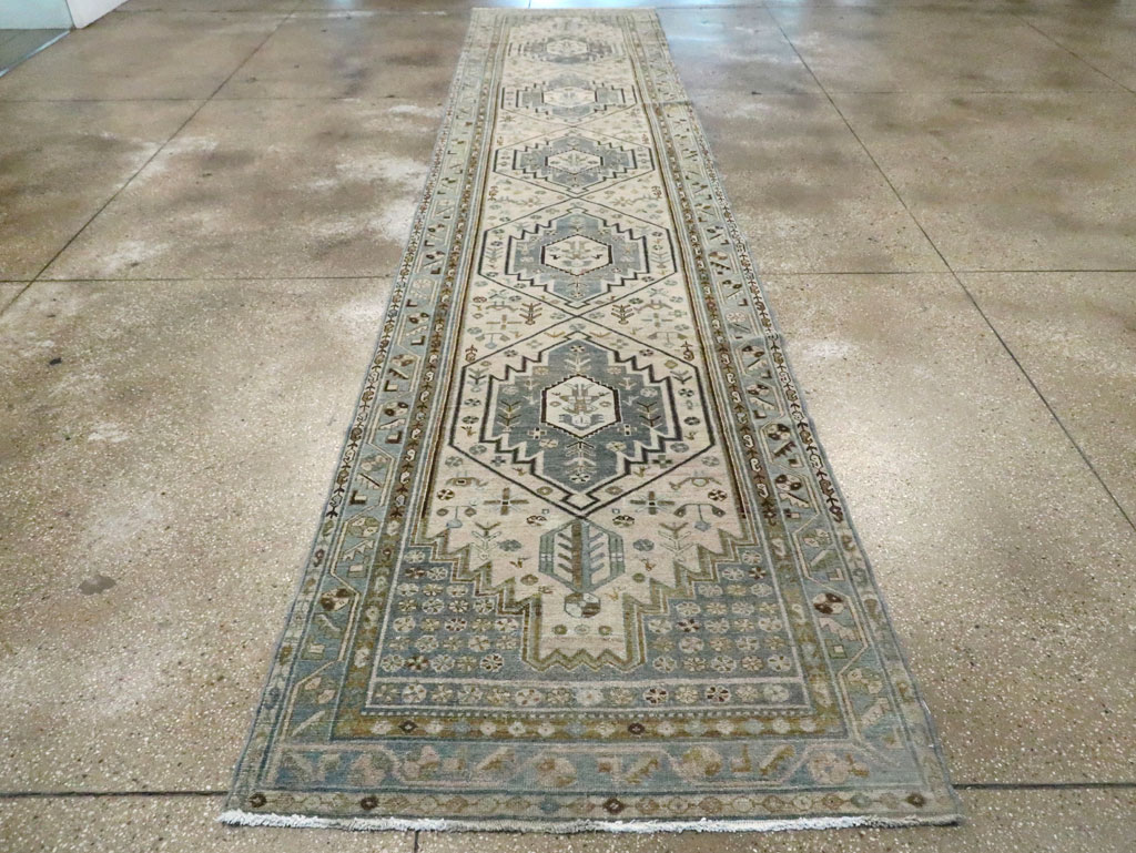 Antique Malayer Runner, No.22394 - Gsblank