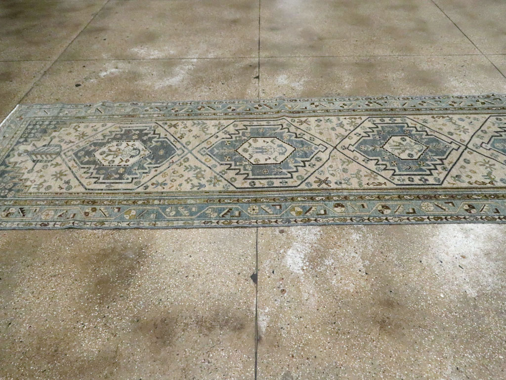 Antique Malayer Runner, No.22394 - Gsblank