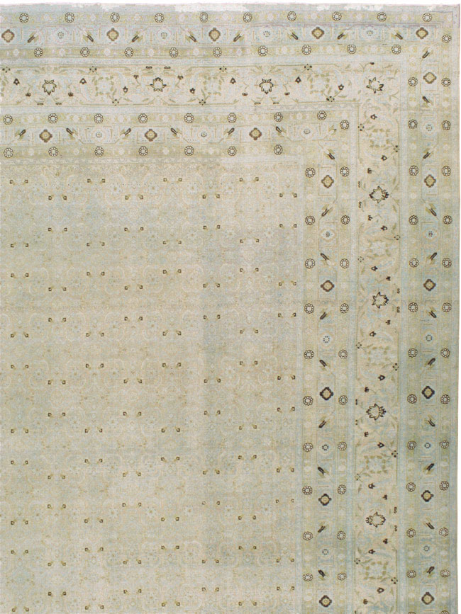 Antique Persian Tabriz Carpet, No.22397 - Gsblank