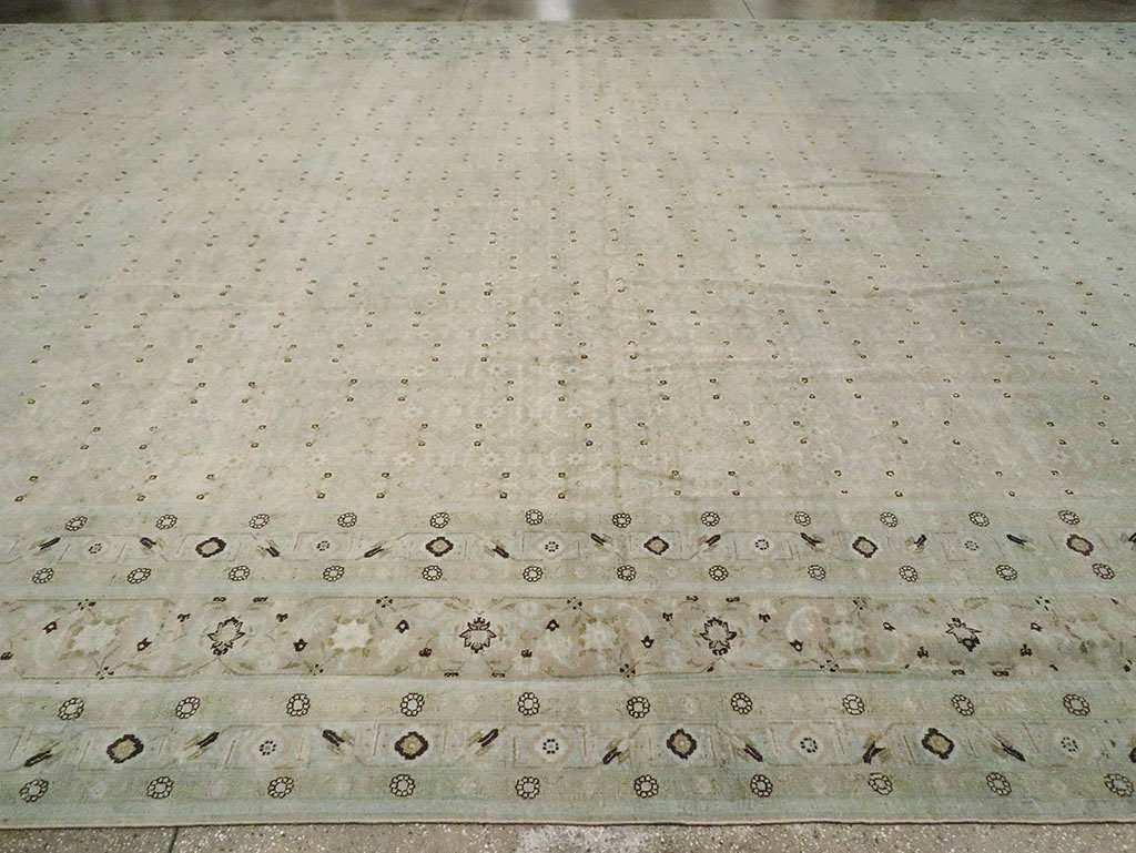 Antique Persian Tabriz Carpet, No.22397 - Gsblank